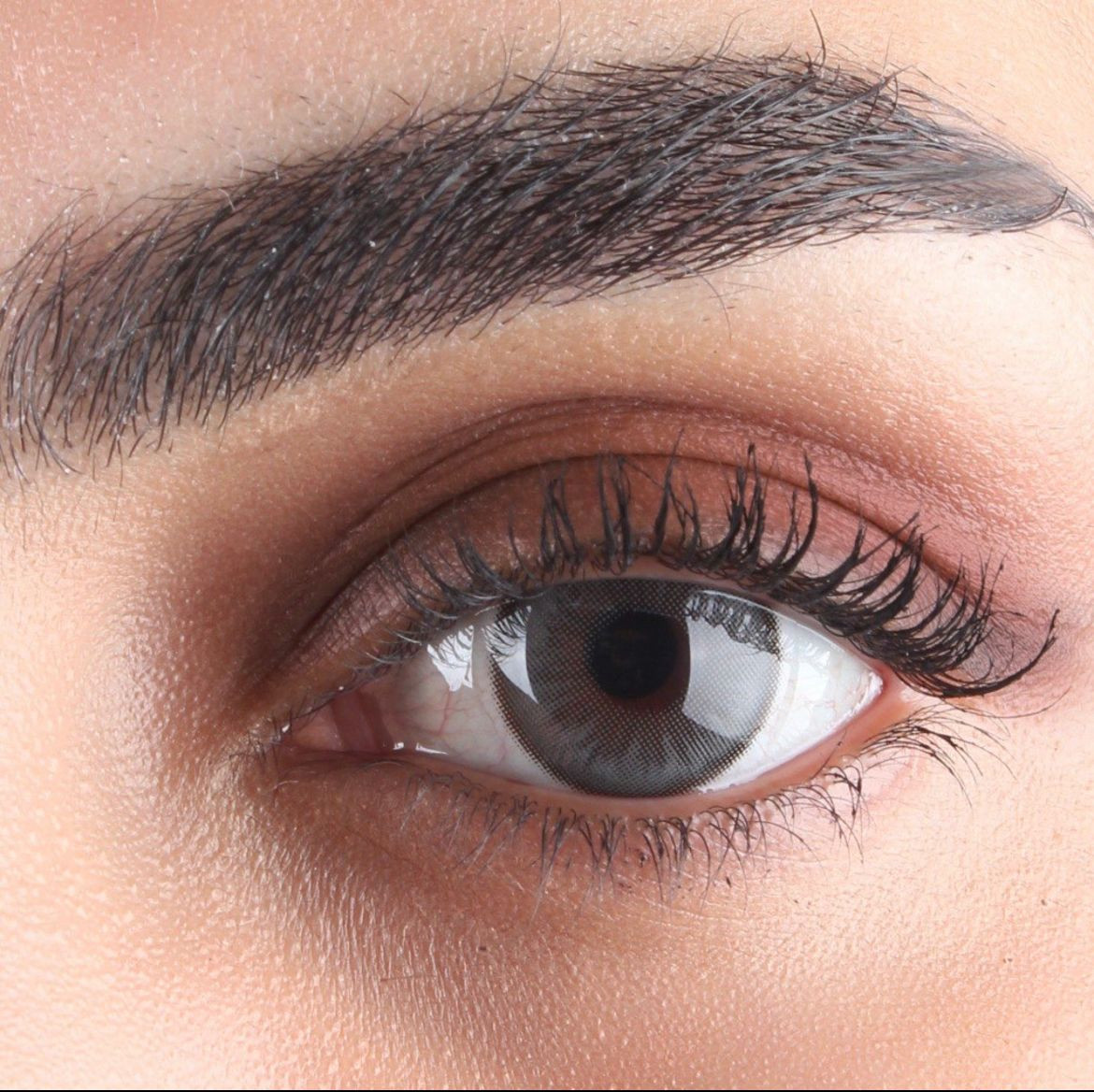 عدسات داون قراي