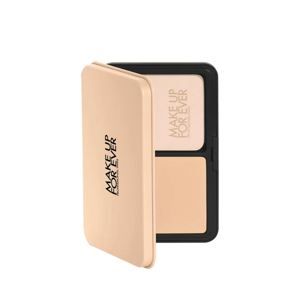 بودرة أساس مات فيلفيت - 1Y04